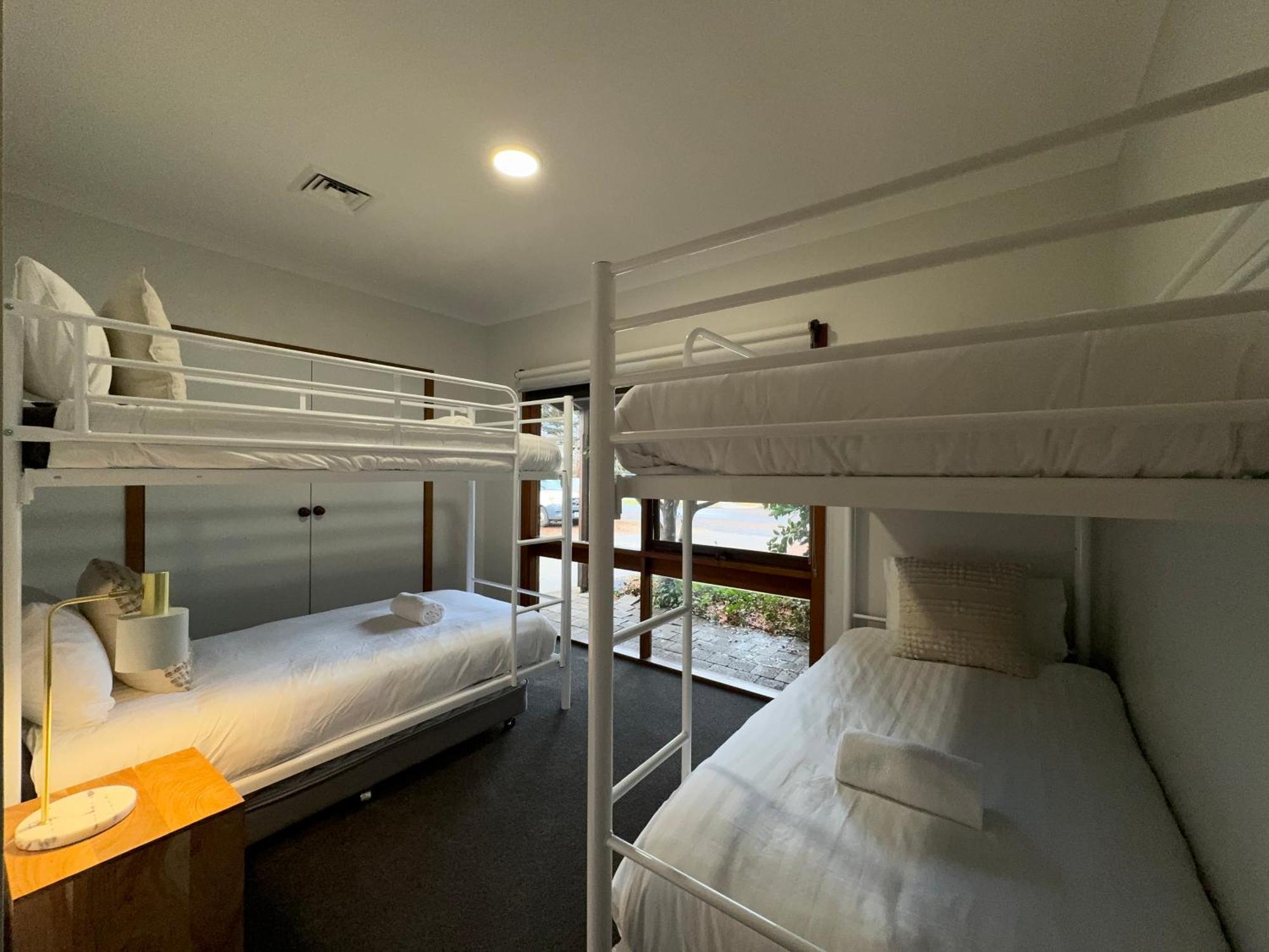 Big4 Tasman Holiday Parks - Bright Szoba fotó